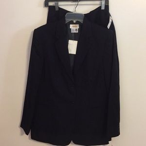🛍Talbots woman’s sz 12 suit pure wool skirt jacket